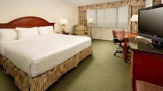 Drury Inn & Suites Creve Coeur | Missouri - St. Louis (ve civarı) - St. Louis