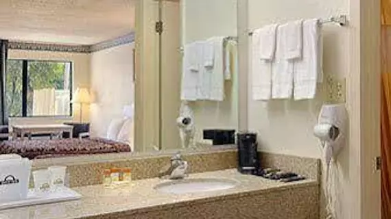 Days Inn and Suites Brinkley | Arkansas - Forrest City (ve civarı) - Brinkley