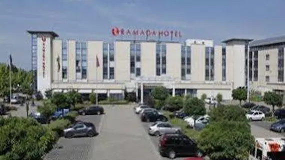 H4 Hotel Leipzig | Saxony (Saksonya) - Leipzig - Baalsdorf - Ost