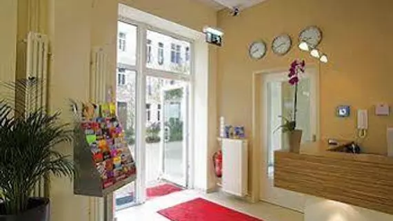 nu hotel berlin | Berlin (ve civarı) - Friedrichshain-Kreuzberg - Friedrichshain