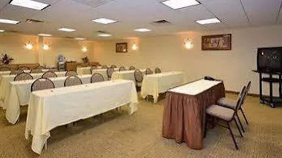 Quality Inn & Suites Northampton | Massachusetts - Springfield (ve civarı) - Northampton