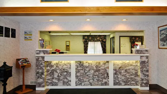 Best Western Green Tree Inn | Indiana - Jeffersonville - Clarksville (ve civarı) - Clarksville