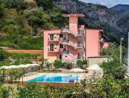 Residence Villa Taormina | Sicilya - Messina (vilayet) - Taormina Sahili - Letojanni