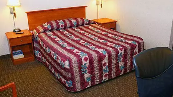 Econo Lodge Inn & Suites I-35 at Shawnee Mission | Kansas - Kansas City (ve civarı) - Mission