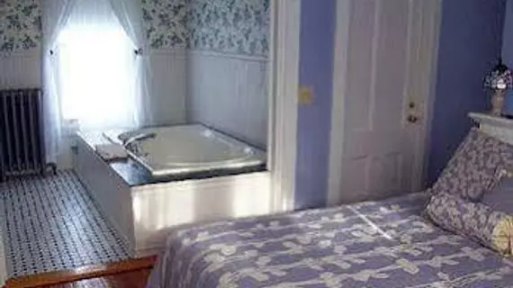 James Place Inn Bed and Breakfast | Maine - Portland (ve civarı) - Freeport