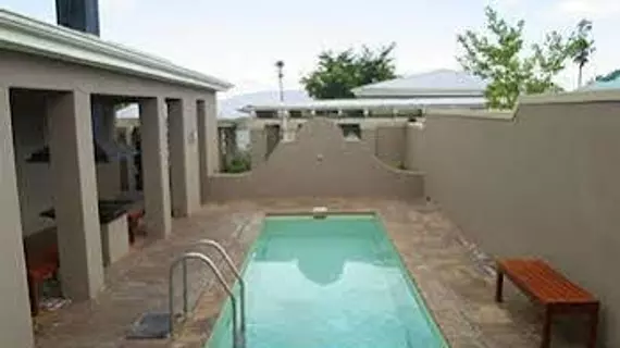 The Caledon Hotel | Western Cape (il) - Overberg District Municipality - Theewaterskloof - Caledon