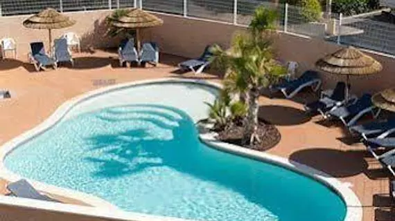 Hotel Helios | Occitanie - Herault (bölge) - Montpellier (ve civarı) - Mauguio - Carnon-Plage