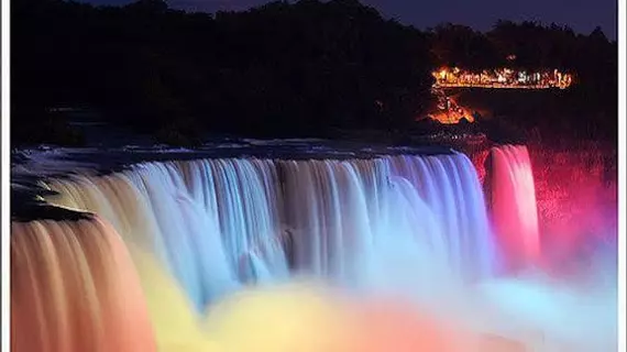 Niagara Falls Courtside Inn | Ontario - Niagara Regional Belediyesi - Niagara Şelalesi (ve civarı), Kanada - Niagara Şelalesi