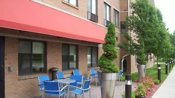 TownePlace Suites Detroit Warren | Michigan - Detroit (ve civarı) - Warren