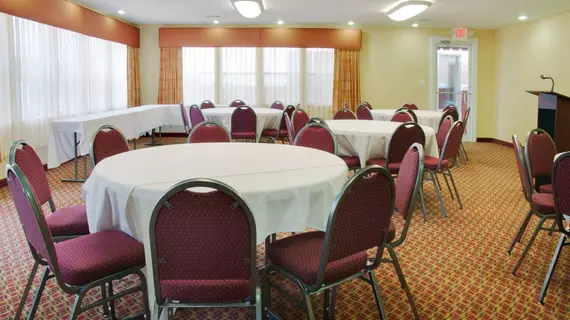 Holiday Inn Express Leesville | Louisiana - Leesville (ve civarı) - New Llano