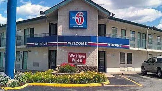 Motel 6 Detroit Northeast - Madison Heights | Michigan - Detroit (ve civarı) - Madison Heights