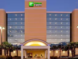 Holiday Inn Express Hotel & Suites Virginia Beach Oceanfront | Virginia - Norfolk - Virginia Beach (ve civarı) - Virginia Beach