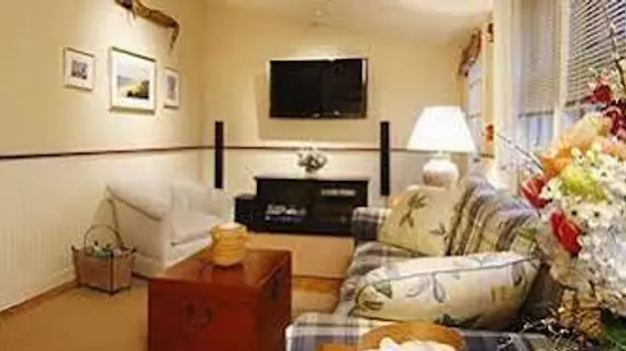 R. R. Thompson House Bed & Breakfast | Oregon - Salem (ve civarı) - Carlton