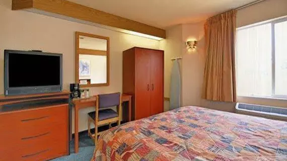 Econo Lodge North Academy | Kolorado - Colorado Springs (ve civarı) - Colorado Springs