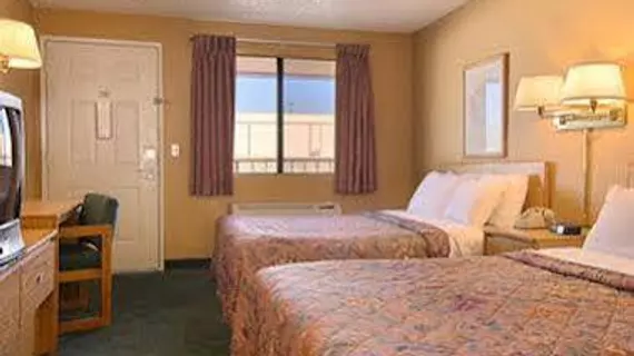 Days Inn El Paso Airport East | Teksas - El Paso (ve civarı) - El Paso