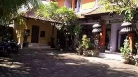 Sekar Sari Inn | Bali - Kuta