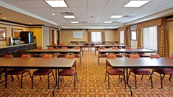 Holiday Inn Express Vincennes | Indiana - Vincennes (ve civarı) - Vincennes