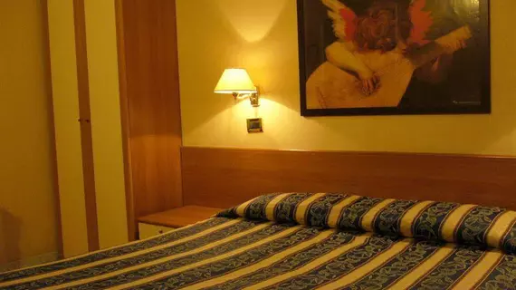 Hotel Milazzo Roma | Lazio - Roma (ve civarı) - Roma Kent Merkezi - Rione XVIII Castro Pretorio