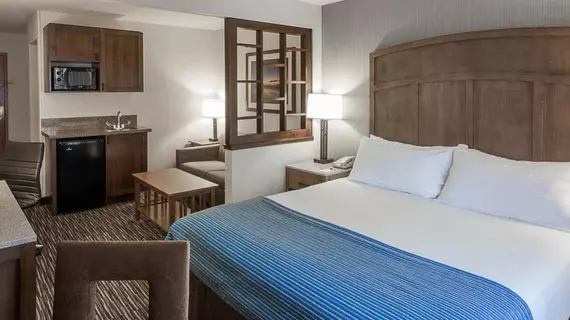 Holiday Inn Express & Suites Carpinteria | Kaliforniya - Santa Barbara (ve civarı) - Carpinteria