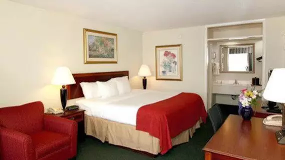 Clarion Inn & Suites Dothan | Alabama - Dothan (ve civarı) - Dothan