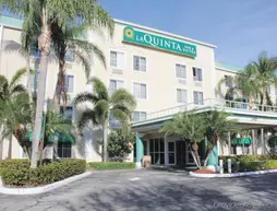 La Quinta Inn & Suites Sunrise Sawgrass Mills | Florida - Fort Lauderdale (ve civarı) - Sunrise