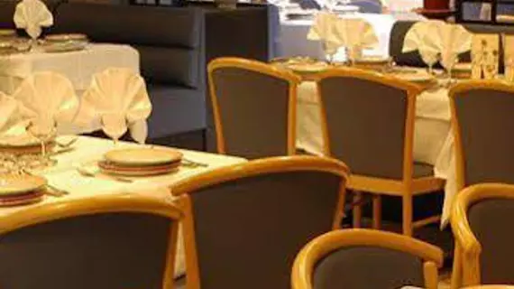 Hôtel Ariane | Occitanie - Hautes-Pyrenees - Lourdes - Tarbes (ve civarı) - Lourdes