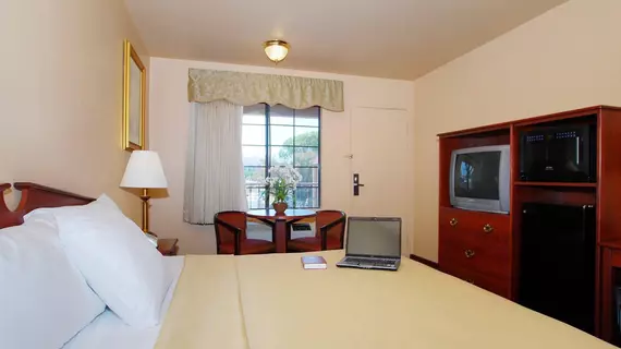 SureStay Plus Hotel by Best Western El Cajon | Kaliforniya - San Diego County - El Cajon