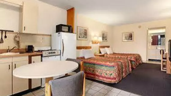 Express Inn & Suites Clearwater | Florida - St. Petersburg - Clearwater (ve civarı) - Clearwater