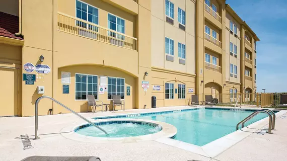 La Quinta Inn & Suites Fort Worth/Lake Worth | Teksas - Fort Worth (ve civarı) - Fort Worth