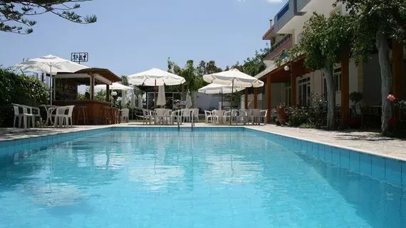 Marirena Hotel | Girit Adası - Kandiye (bölge) - Malevizi - Gazi