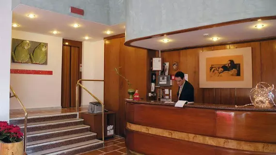 Hotel Virgilio Milano | Lombardy - Milano (ve civarı) - Milano - Merkez İstasyonu