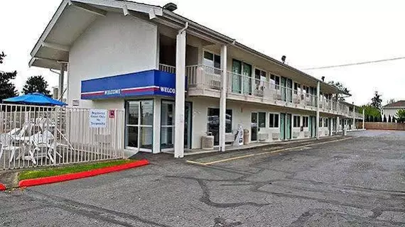 Motel 6 Everett North | Washington - Everett (ve civarı) - Everett