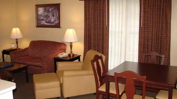 Best Western Dothan Inn & Suites | Alabama - Dothan (ve civarı) - Dothan