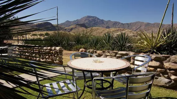 Corona Guest Farm | Windhoek