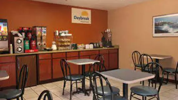 Days Inn Brunswick | Maine - Boothbay Harbor (ve civarı) - Brunswick