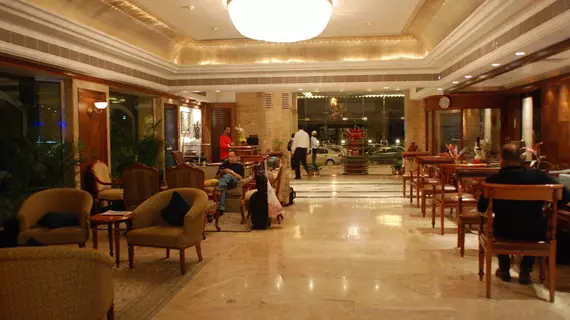 Hotel Sea Princess | Maharaştra - Raigad - Bombay (ve civarı) - Bombay - Malad - Batı Banliyöleri