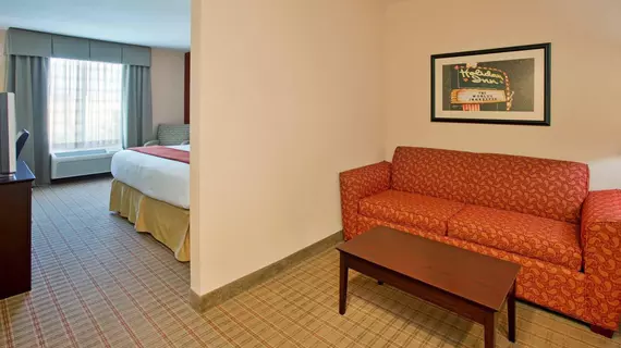 Holiday Inn Express Hotel & Suites Andover East 54 Wichita | Kansas - Wichita (ve civarı) - Andover