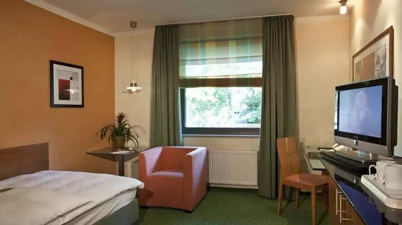 Best Western Premier Hotel Park Consul Esslingen | Baden-Wuerttemberg - Rems-Murr-Kreis - Stuttgart (ve civarı) - Esslingen - Innenstadt