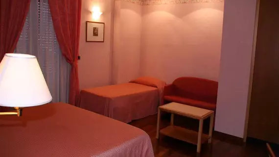 Hotel Lory | Abruzzo - L'Aquila (il) - Celano