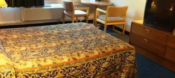 Katahdin Inn & Suites | Maine - Millinocket