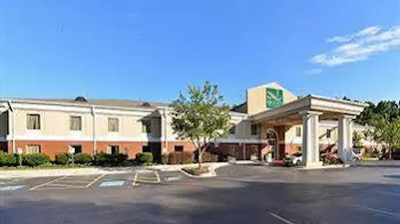 Quality Inn & Suites Decatur - Atlanta East | Georgia - Atlanta (ve civarı) - Decatur