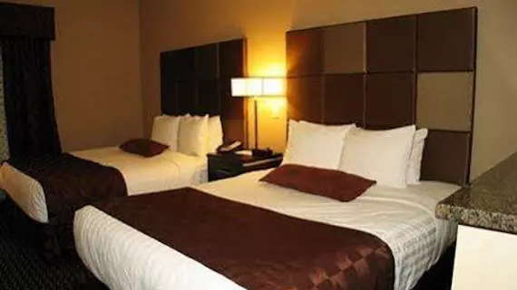 Comfort Suites Kelowna | Britanya Kolombiyası - Kelowna - Rutland