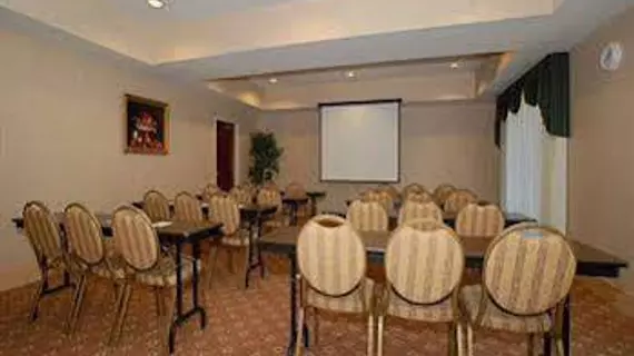 Comfort Suites Salisbury | Kuzey Karolayna - Lexington - Salisbury (ve civarı) - Salisbury