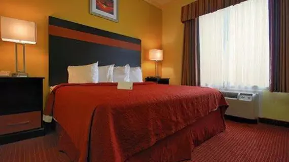 Quality Suites Houston IHA Airport - Beltway 8 | Teksas - Houston (ve civarı) - Houston