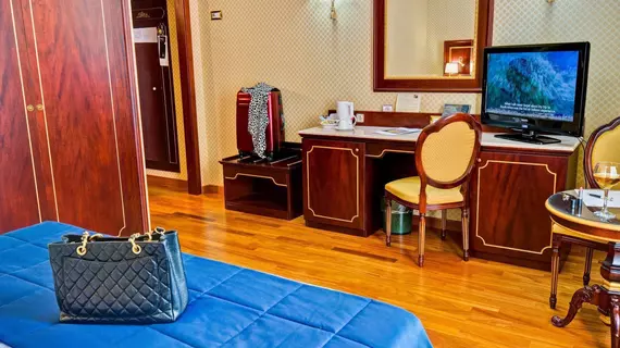 Hotel Mondial Roma  | Lazio - Roma (ve civarı) - Roma Kent Merkezi - Rione XVIII Castro Pretorio