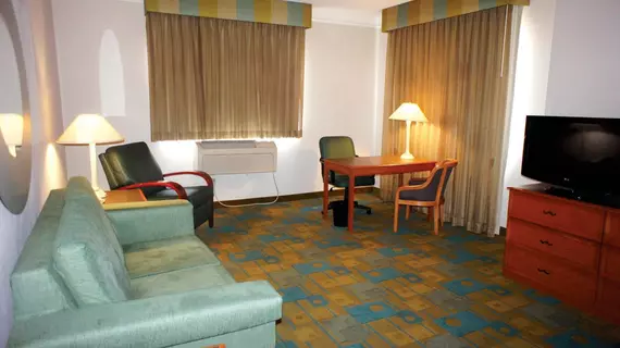 La Quinta Inn & Suites Austin Round Rock North | Teksas - Austin (ve civarı) - Round Rock