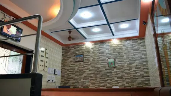 Hotel New Deepak | Maharaştra - Raigad - Bombay (ve civarı) - Bombay