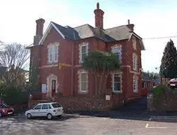 Red House Hotel