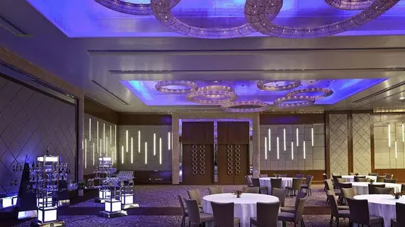 Sheraton Bangalore Hotel at Brigade Gateway | Karnataka - Bengaluru (ve civarı) - Bengaluru - Rajajinagar