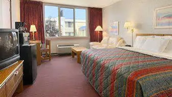 Days Inn Willoughby | Ohio - Cleveland (ve civarı) - Willoughby